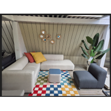 SHOWROOMVERLATER OSEO LOUNGESET 3 ZITS+2 ZITS INCLUSIEF HOCKER EN CENTER/STOEL