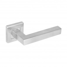 DEURKRUK VIERKANT OP ROZET VERDEKT 53X53X8MM MET NOKKEN RVS