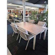 SHOWROOMVERLATER 5 DELIGE SET CHESTER SHOWROOMVERLATER 5 DELIGE SET CHESTER
